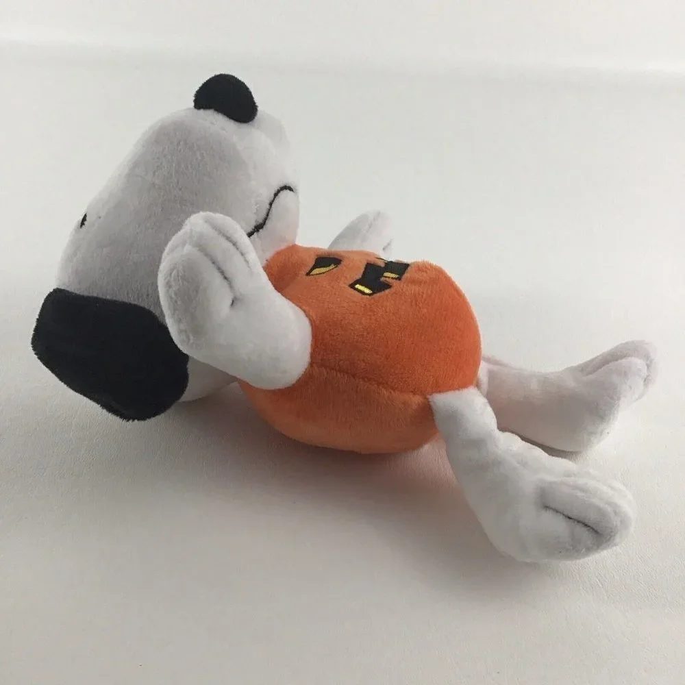 Peanuts Snoopy Jack O Lantern Pumpkin 9